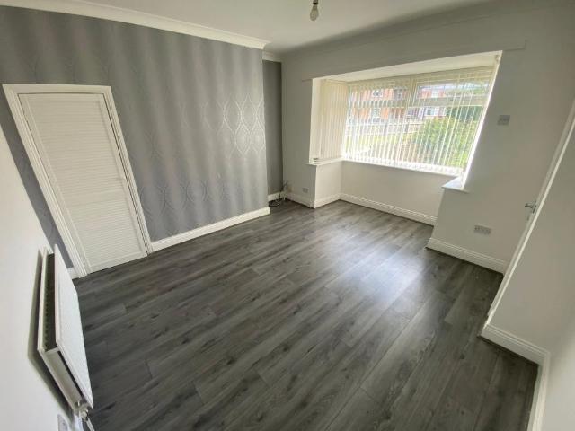 2 bed semi detached house to rent in Perth Road, Sunderland, SR3
