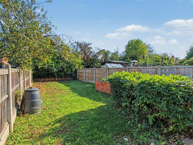 2 bed semi detached house to rent in West Crescent, Beeston, Nottingham, NG9 1QF