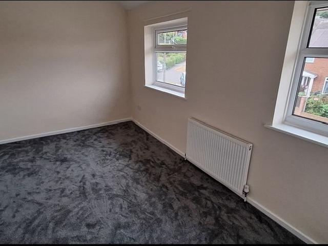 2 Bed Semi Detached House, Whincover Road, LS12
