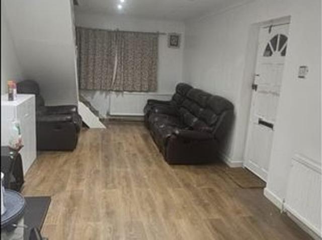 2 Bed Semi Detached House, Wortley Road, CR0