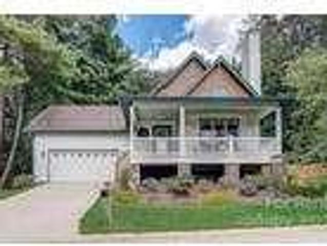 2 Bedroom 3 Bath In Asheville NC 28803
