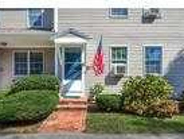 2 Bedroom 3 Bath In Falmouth Massachusetts 02540
