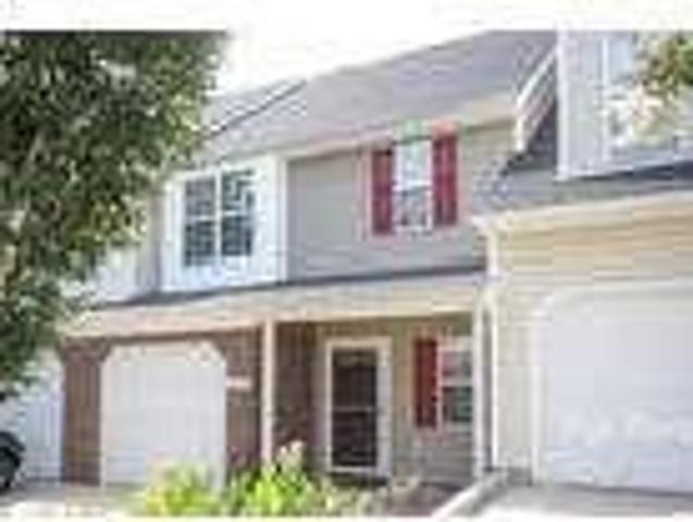 2 Bedroom 3 Bath In Pineville North Carolina 28134