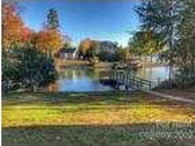 2 Bedroom 3 Bath In Sherrills Ford North Carolina 28673