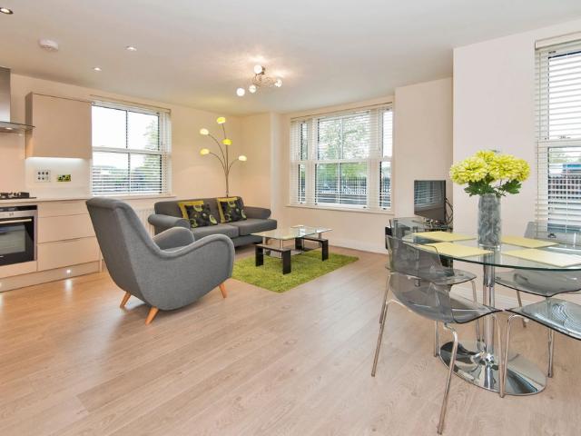 2 Bedroom