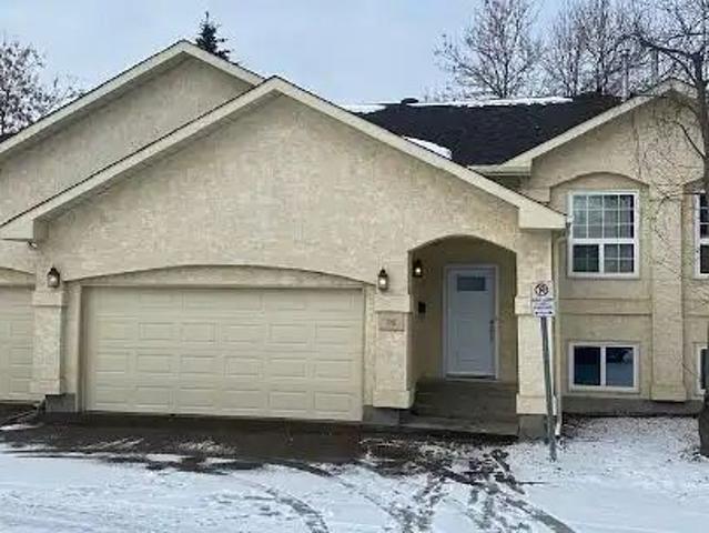 2 bedroom 1. 5 townhouse in Pollard Meadows in Mill woods — 2 Bedrooms Townhouse