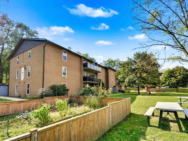 2 Bedroom, 1 Bath A