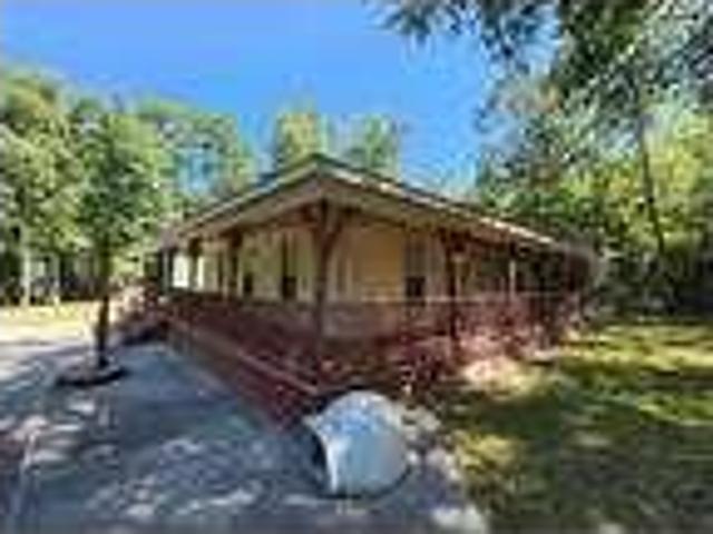 2 Bedroom 1 Bath In New Waverly Texas 77358