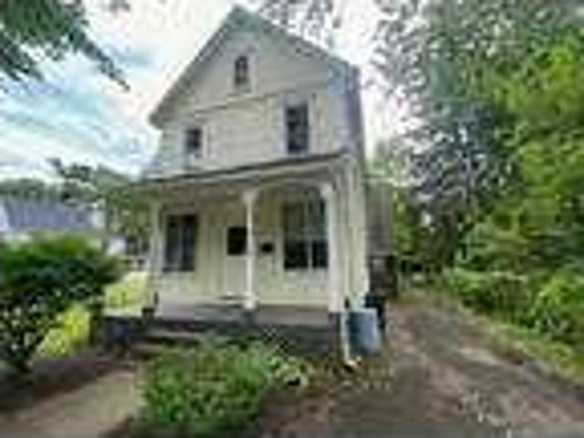 2 Bedroom 1 Bath In Binghamton New York 13904