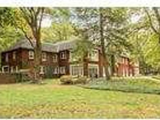 2 Bedroom 1 Bath In Bratenahl Ohio 44108