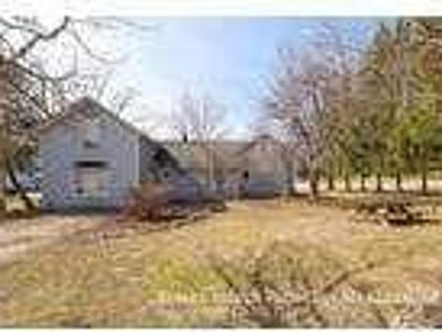 2 Bedroom 1 Bath In Chagrin Falls OH 44023