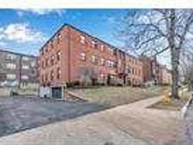 2 Bedroom 1 Bath In Clayton MO 63105