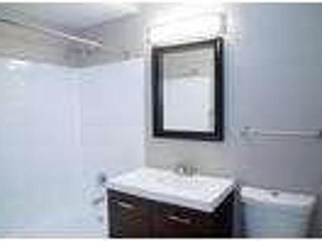 2 Bedroom 1 Bath In Glen Ellyn IL 60137