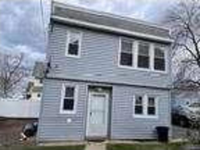 2 Bedroom 1 Bath In Kearny New Jersey 07032