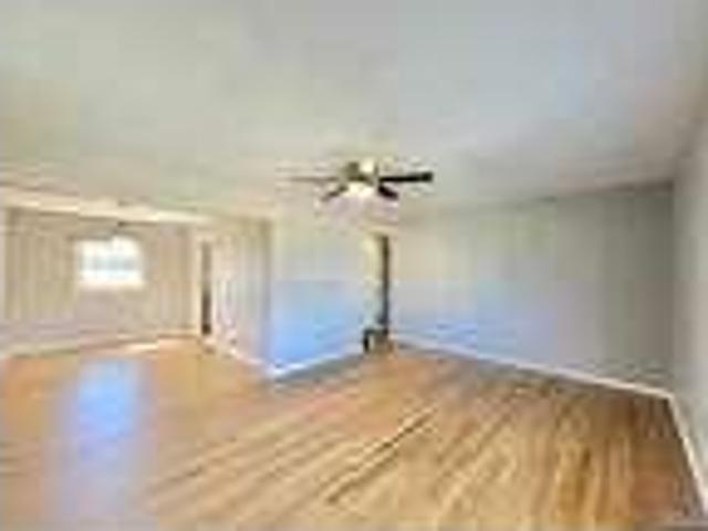 2 Bedroom 1 Bath In Palisades Park New Jersey 07650