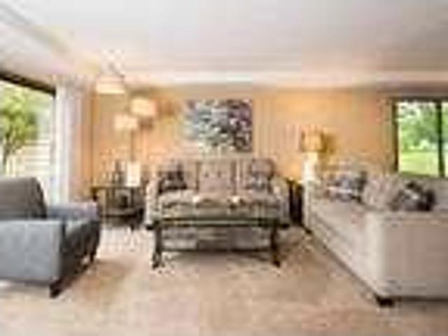2 Bedroom 1 Bath In Plymouth MN 55441