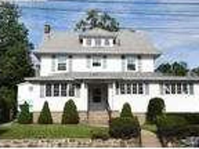 2 Bedroom 1 Bath In Ridgewood New Jersey 07450