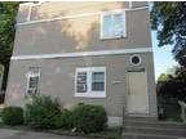 2 Bedroom 1 Bath In Rock Island IL 61201