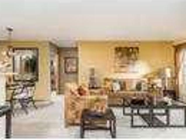 2 Bedroom 1 Bath In Waukegan IL 60087