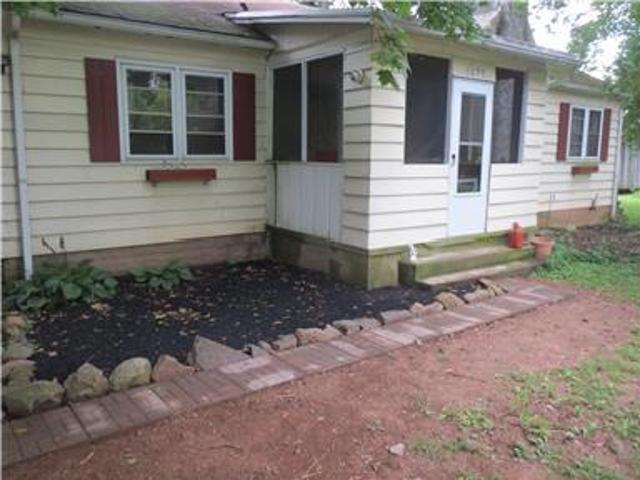 2 bedroom 1 bath