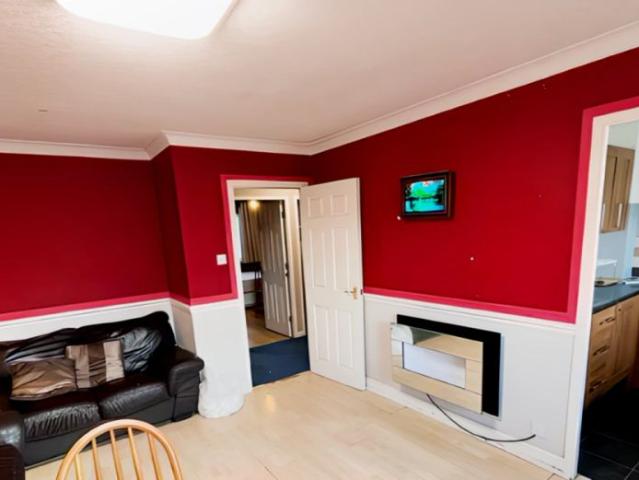 2 bedroom 1 bathroom