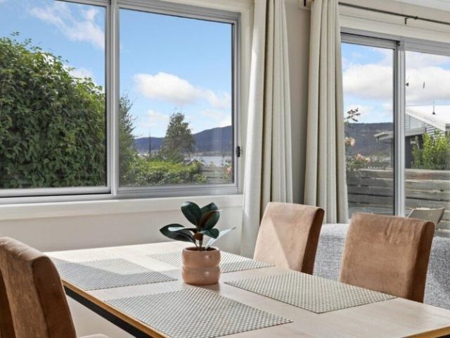 2 Bedroom 1 Bathroom 12 Month Lease