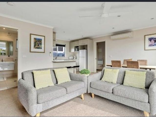 2 Bedroom 1 Bathroom 12 Month Lease