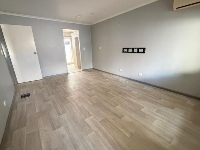 2 Bedroom 1 Bathroom Unit Close to Town