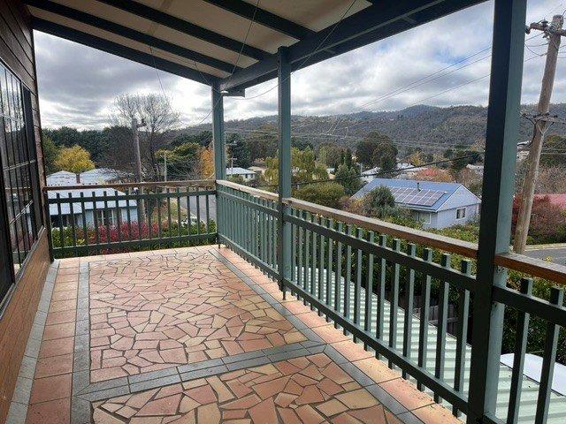 2 Bedroom 1 Bathroom unit in the heart of Jindabyne