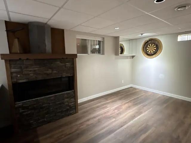 2 Bedroom, 1 Bathroom Basement Suite Private Entry & Laundry