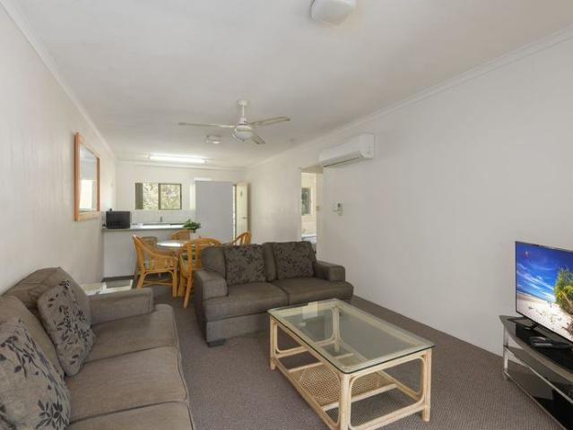 2 BEDROOM: 1 BATHROOM: FULLY FURNISHED: RESORT STYLE LIVING