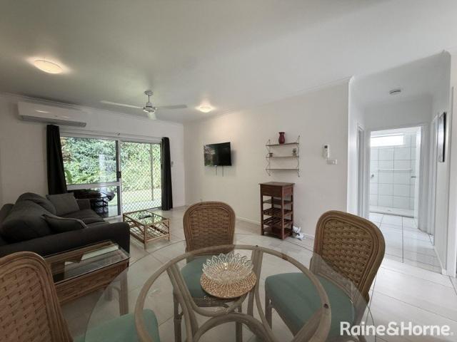 2 BEDROOM: 1 BATHROOM: FULLY FURNISHED: RESORT STYLE LIVING: CLOSE TO BEACH