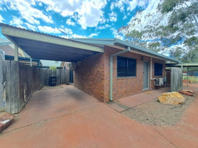 2 BEDROOM, 1 BATHROOM IMMACULATE GROUND LEVEL UNIT IN EASTSIDE