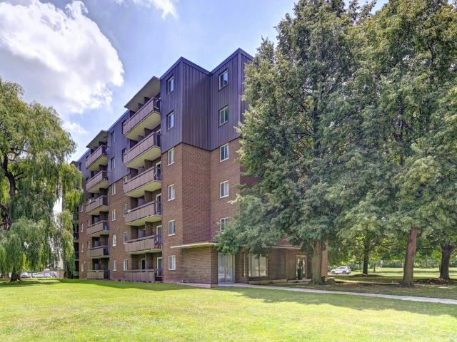 2 Bedroom