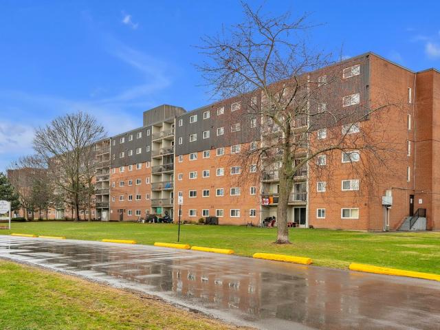2 Bedroom