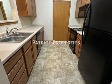 2 Bed / 2 Bath Apartment at Stratford Place Luxury Apartments