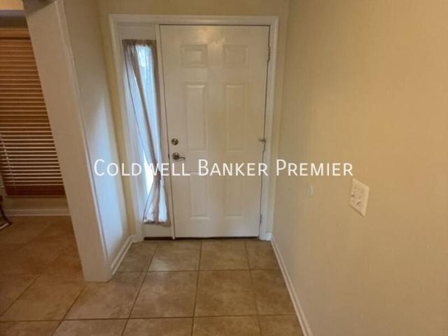 2 Bedroom, 2 Bath Condo with Utilities Included in Winchester, VA ALL UTILITES INCLUDED