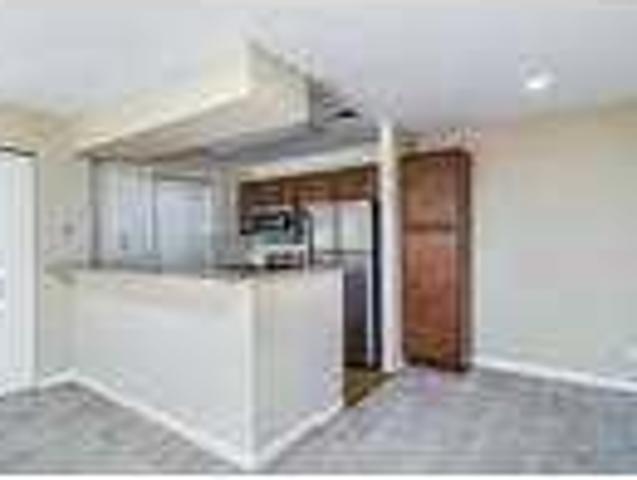 2 Bedroom 2 Bath In Lake Bluff IL 60044