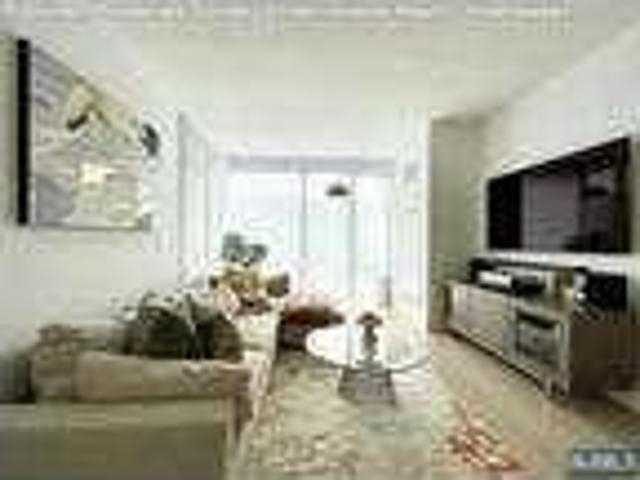 2 Bedroom 2 Bath In West New York New Jersey 07093