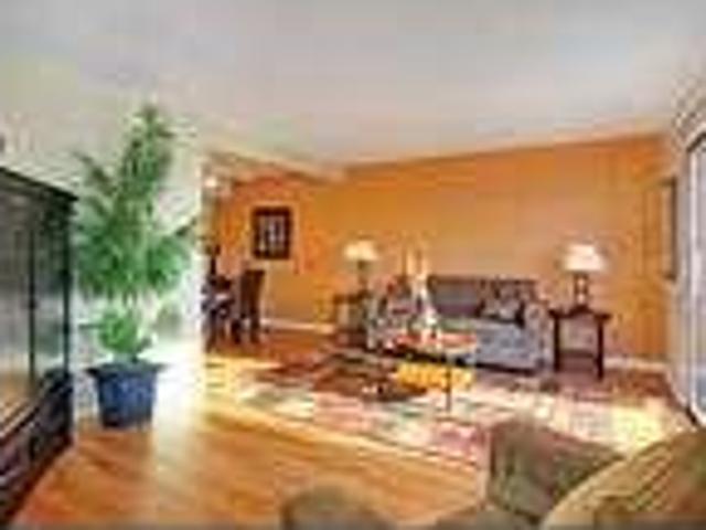 2 Bedroom 2 Bath In Woodridge IL 60517
