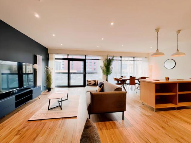 2 bedroom 2 bathroom