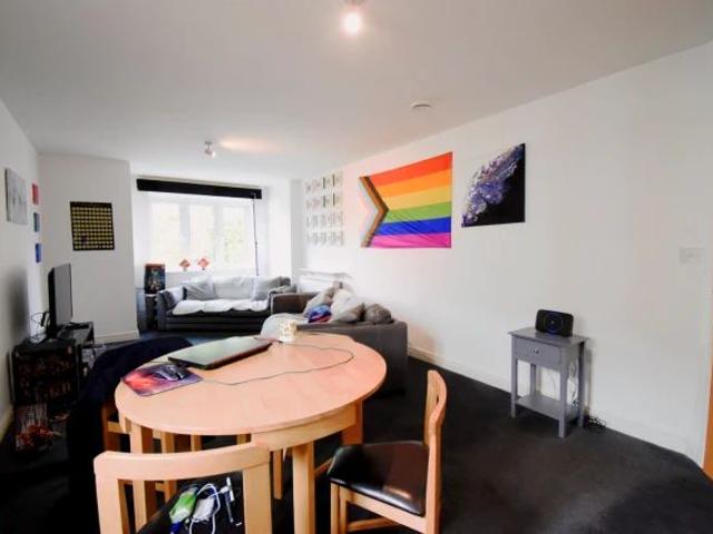 2 Bedroom 2 Bathroom