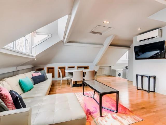 2 Bedroom 2 Bathroom