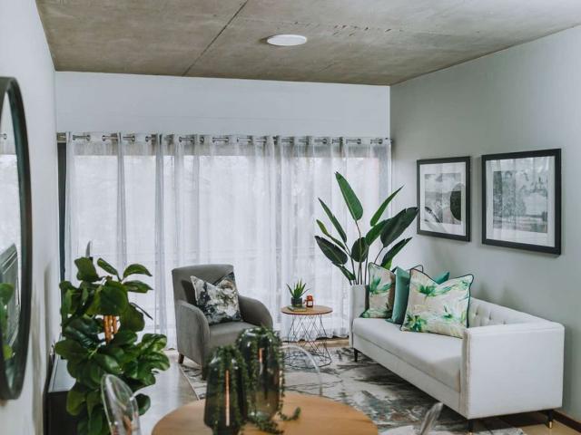 2 Bedroom 2 bathroom ultra modern unit in the heart of Menlo Park