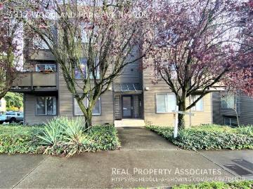 2 Bedroom, 2 Bathroom Unit Available in Wallingford! *In Unit Laundry