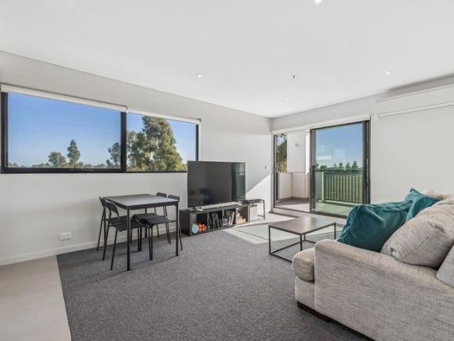 2 Bedroom 2 Bathroom and across the Road from all that matters!