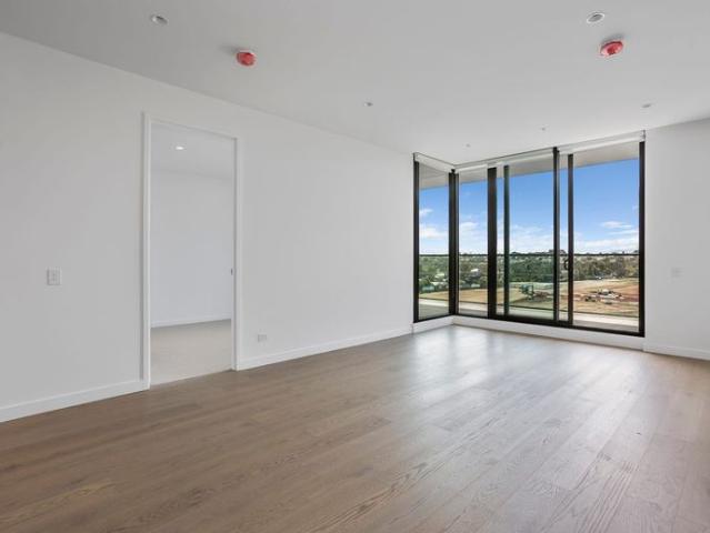 2 Bedroom + 2 Bathroom Apartment at Moonee Valley Park with City Views