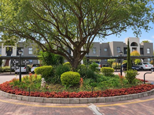 2 Bedroom, 2 Bathroom Apartment in The Glades, Edenvale