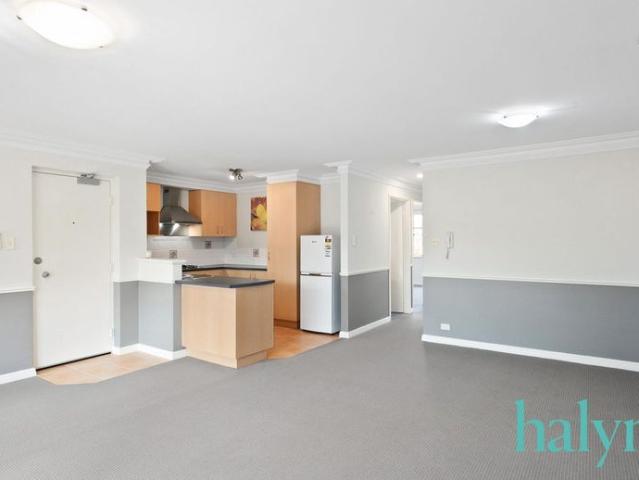 2 Bedroom, 2 bathroom Apartment with Luxurious Amenities and secure carbay
