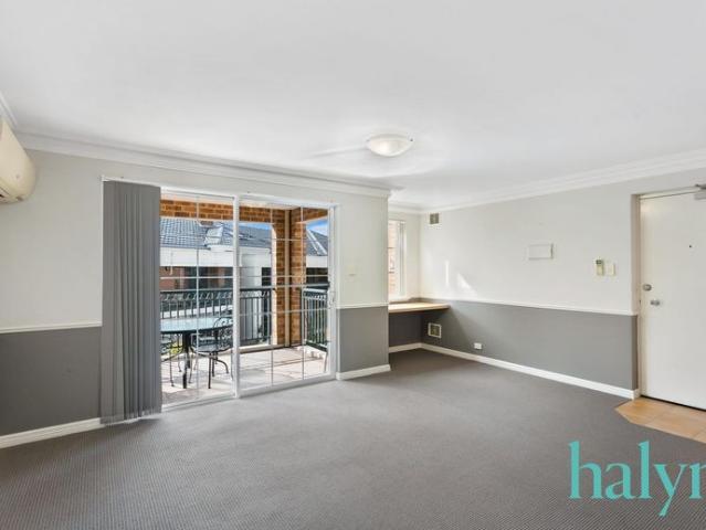 2 Bedroom, 2 bathroom Apartment with Luxurious Amenities and secure carbay